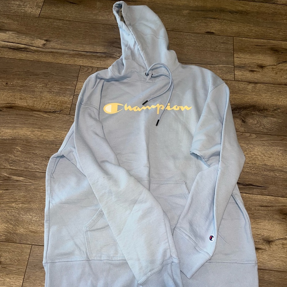 Champion hoodie size L